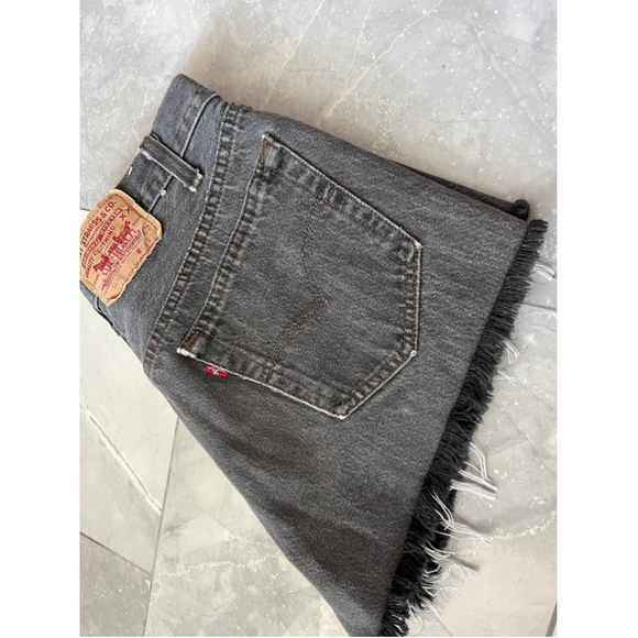 Levi's 501 Button Fly Cutoffs Sz 33 - Picture 5 of 5